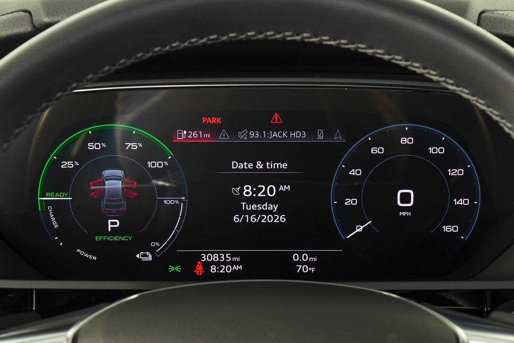 Thumbnail: 2024 Audi Q8 e-tron - 28