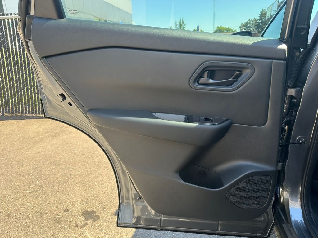 2025 Nissan Rogue S
