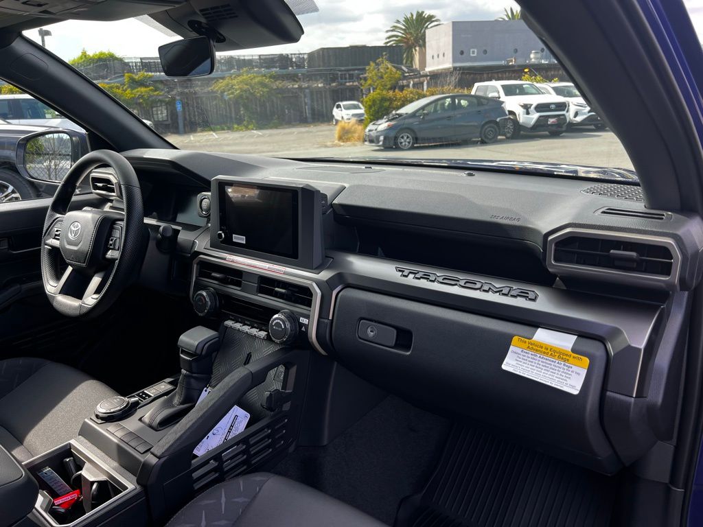 2025 Toyota Tacoma SR5 Double Cab photo 7
