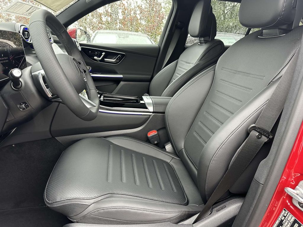 2025 Mercedes-Benz GLC 300 17