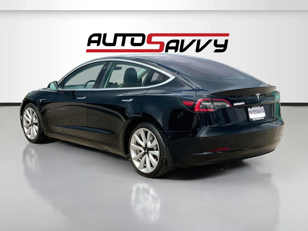 2019 Tesla Model 3 Standard Blue at Autostrade