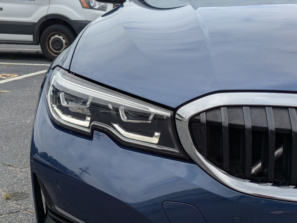 2022 BMW 330i 