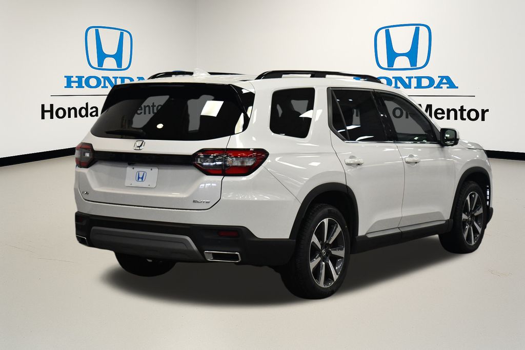 Thumbnail: 2023 Honda Pilot - 6