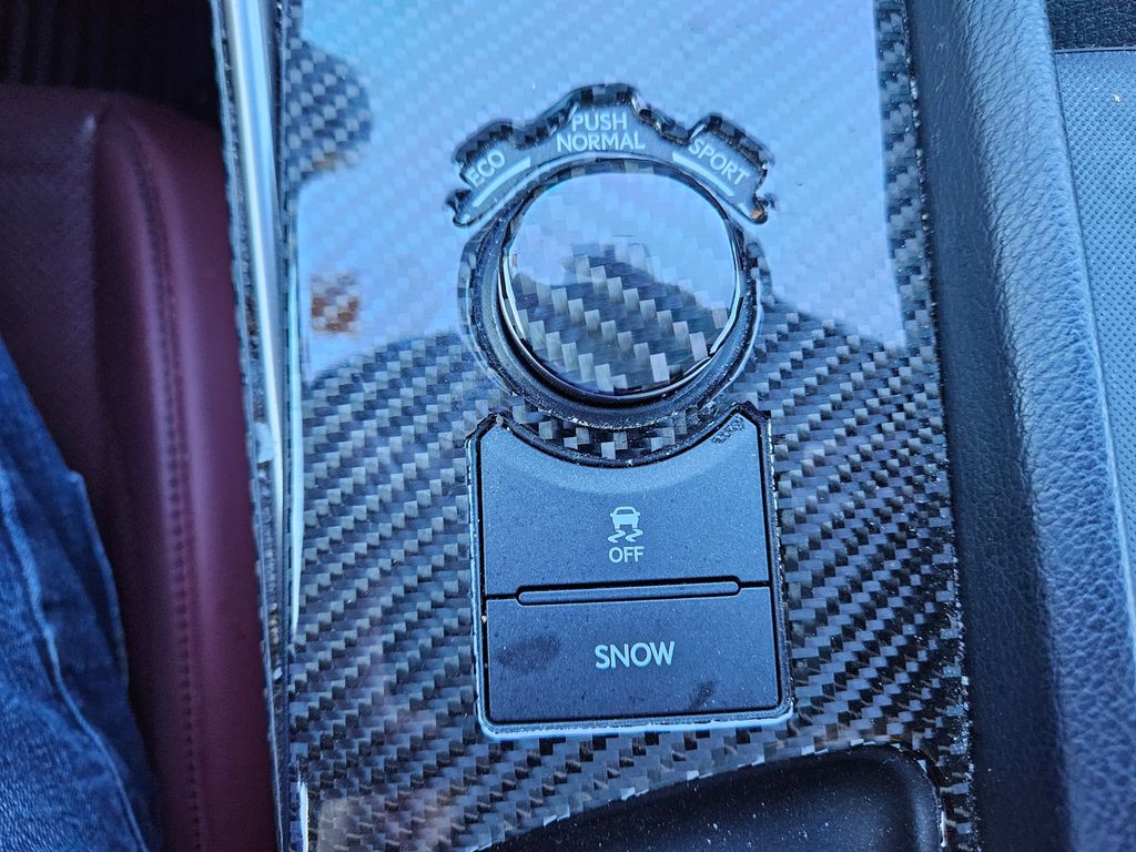 Thumbnail: 2016 Lexus IS - 26