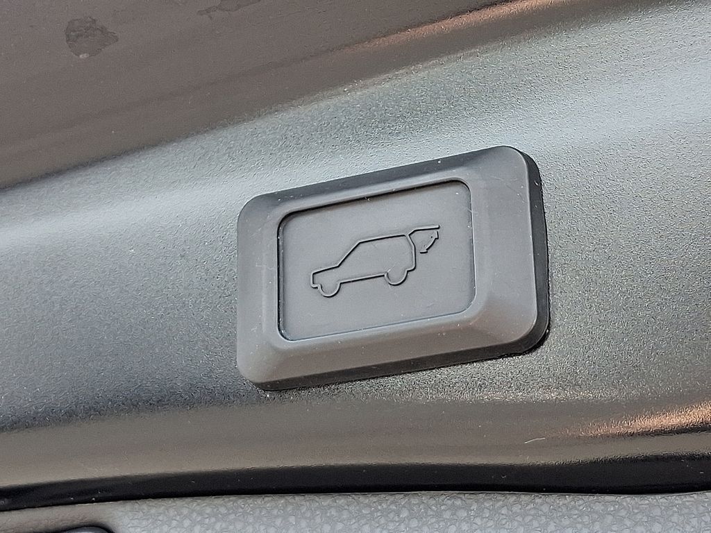Thumbnail: 2024 Toyota RAV4 - 31