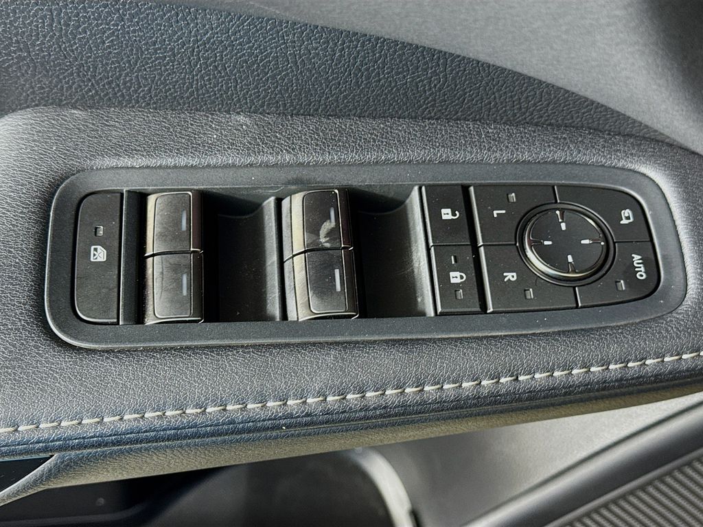 Thumbnail: 2023 Lexus RX - 18