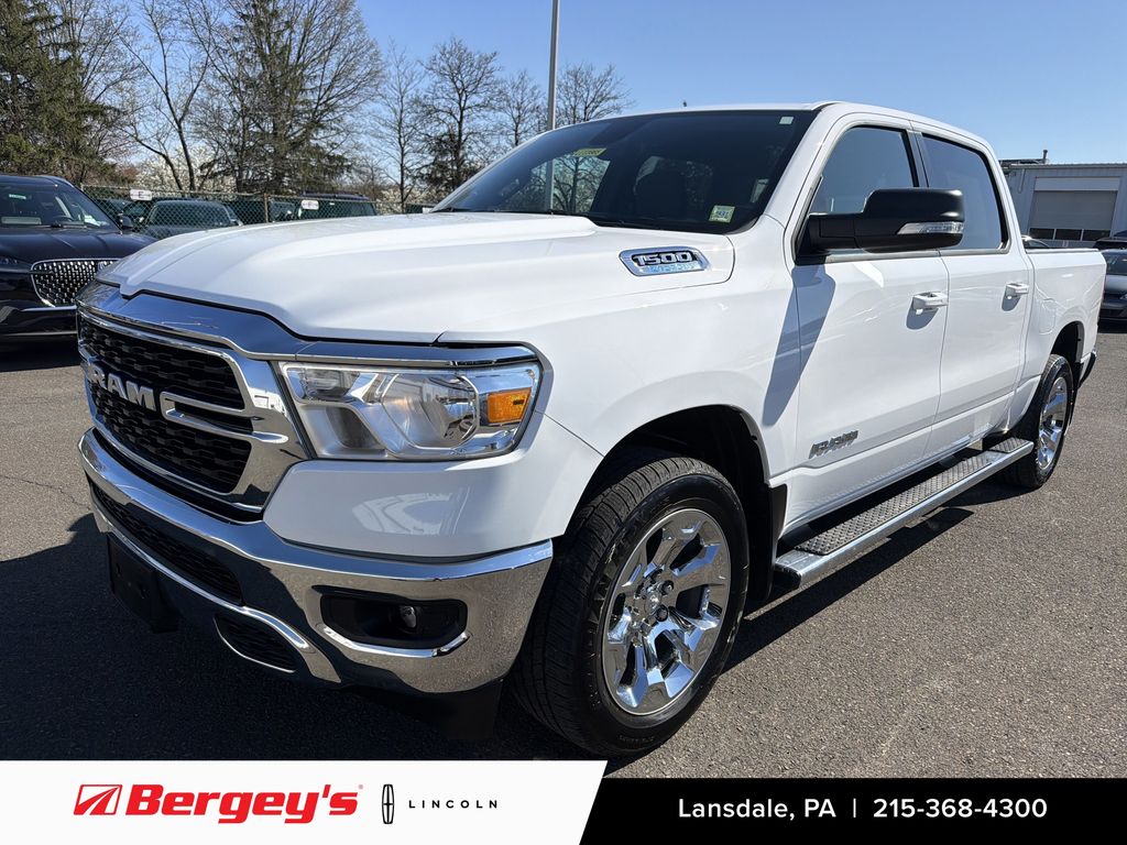 Bright White Clearcoat 2022 RAM 1500 Big Horn Crew Cab 4WD Pickup Truck Four-Wheel Drive 8-Speed Automatic