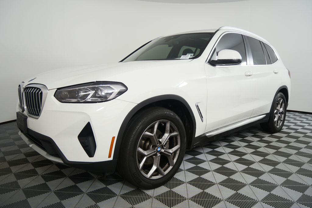 Thumbnail: 2023 BMW X3 - 8