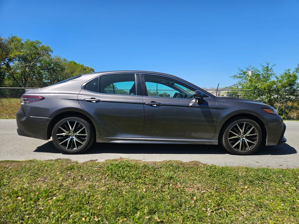 2023 Toyota Camry SE 5