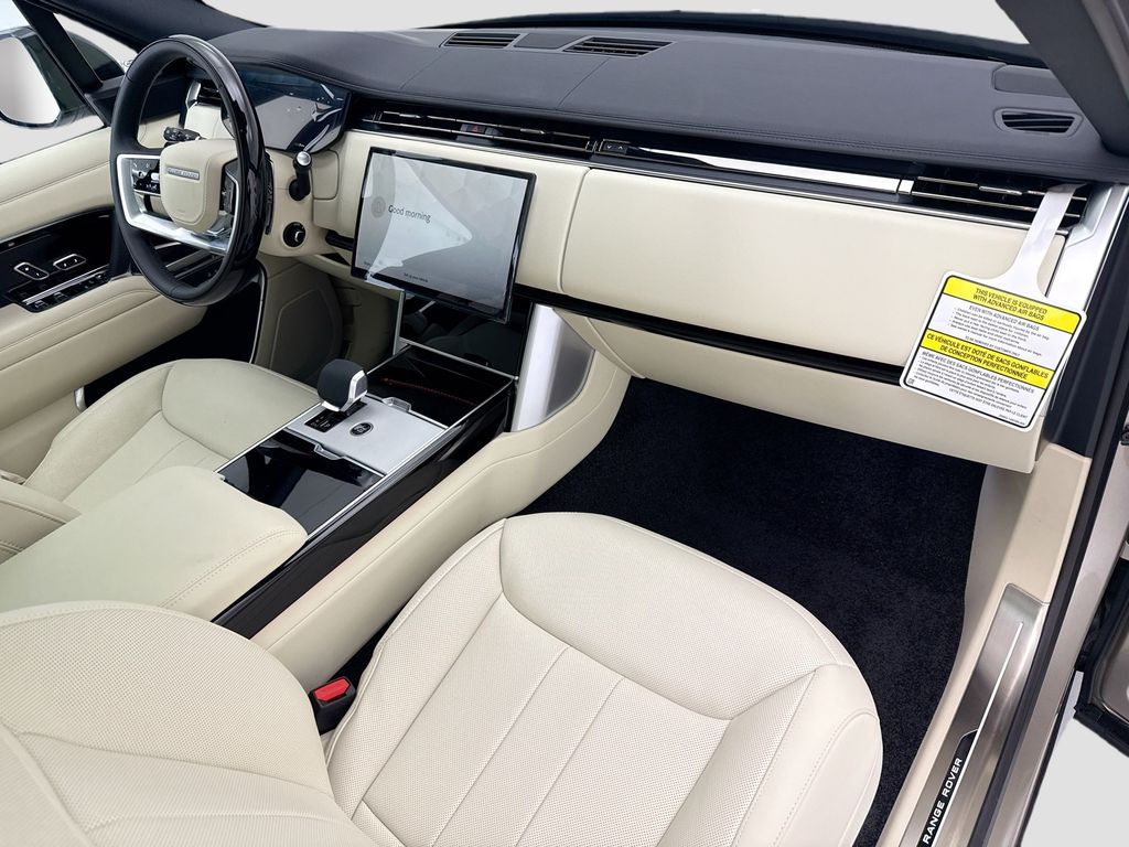 Thumbnail: 2026 Land Rover Range Rover - 16