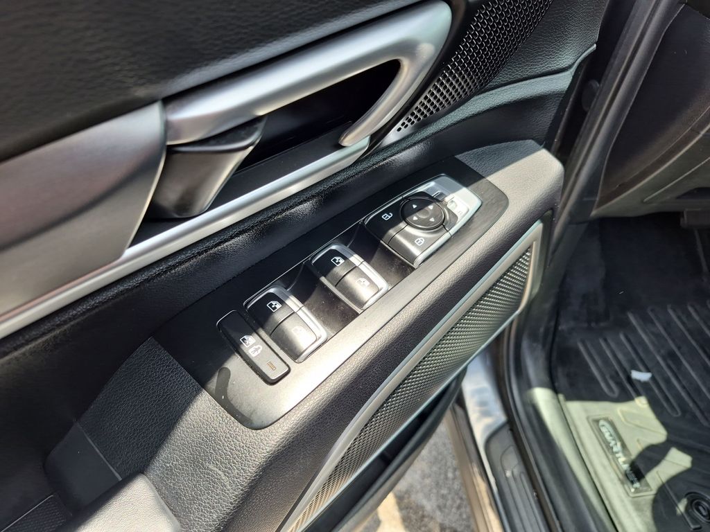 Used Car 2022 Kia Telluride  Lx For Sale Under $25,000 In Austin, Texas