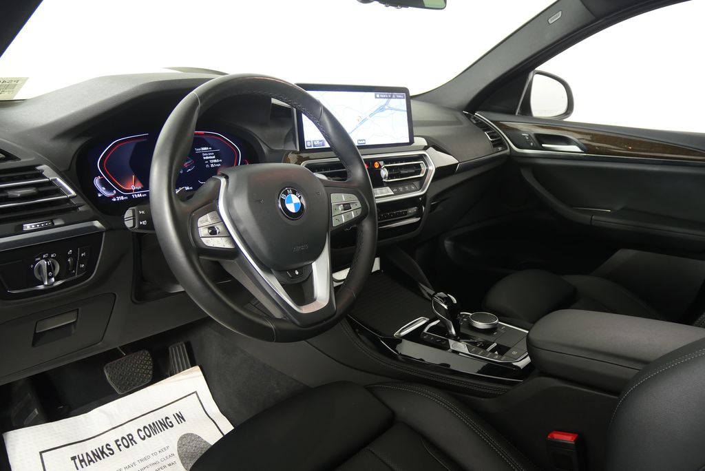 Thumbnail: 2024 BMW X4 - 13
