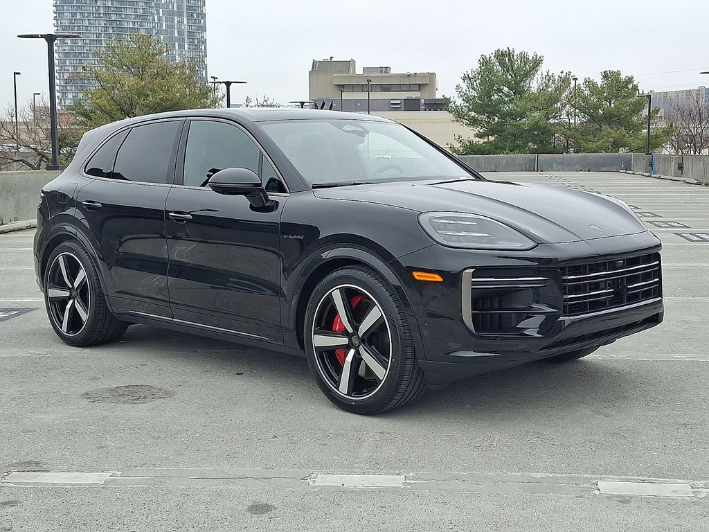 Thumbnail: 2026 Porsche Cayenne - 7