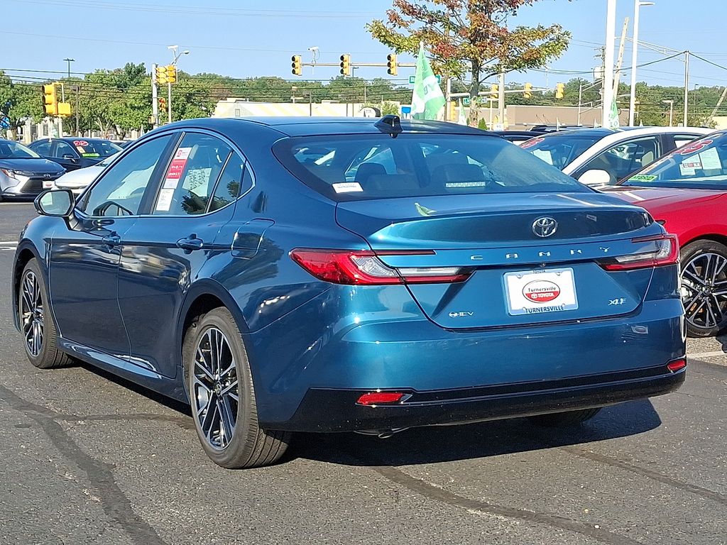 Thumbnail: 2025 Toyota Camry - 4
