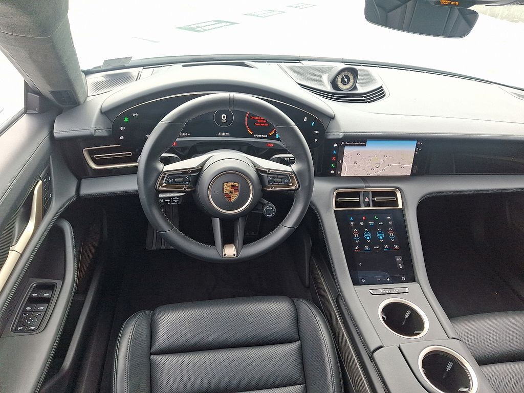 Thumbnail: 2022 Porsche Taycan - 13