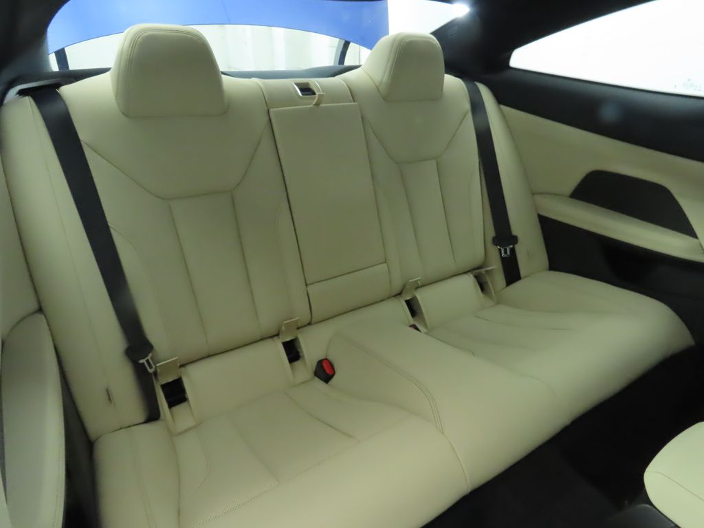 Thumbnail: 2026 BMW 4 Series - 23