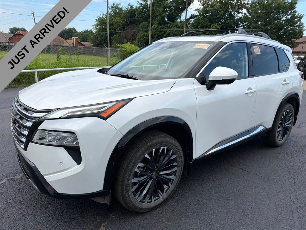 Everest White Pearl Tricoat 2026 Nissan Rogue SUV / Crossover All-Wheel Drive Continuously Variable Transmission