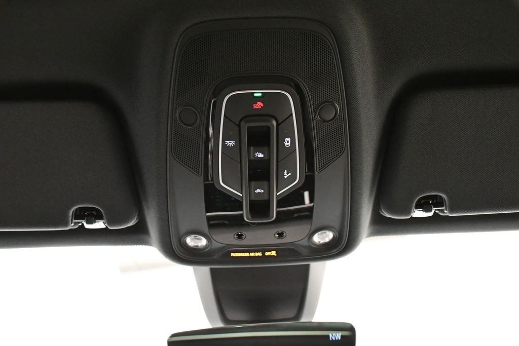 Thumbnail: 2026 Audi Q7 - 18