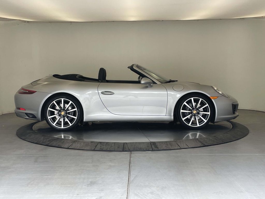 2017 Porsche 911 Carrera - 7