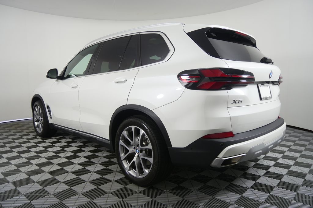 Thumbnail: 2024 BMW X5 - 5