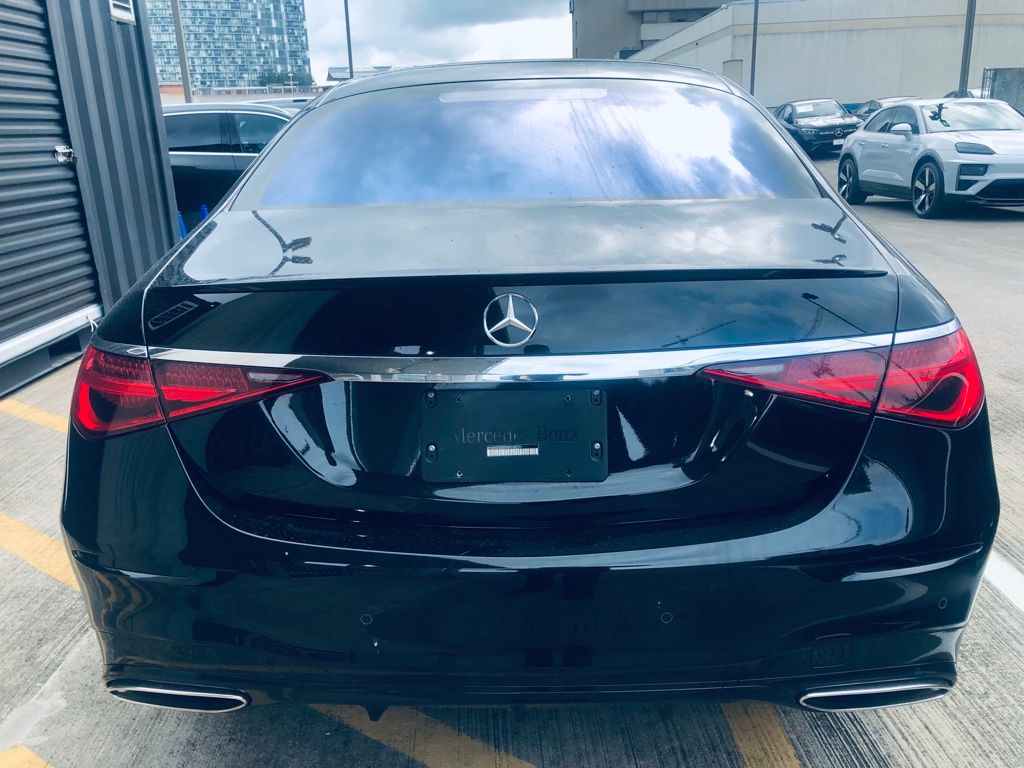 Thumbnail: 2022 Mercedes-Benz S-Class - 5