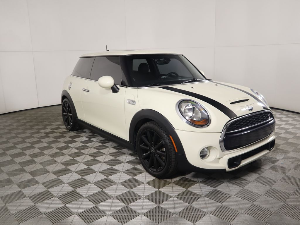 Thumbnail: 2015 MINI Cooper - 3