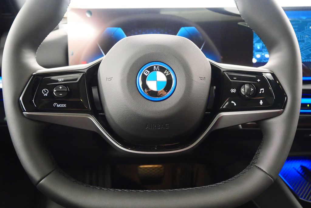 2025 BMW i5 xDrive40 12