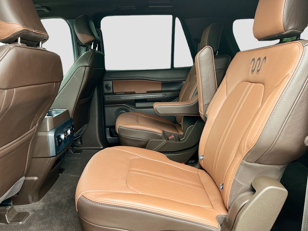 Used 2023 Red Ford King Ranch image 26