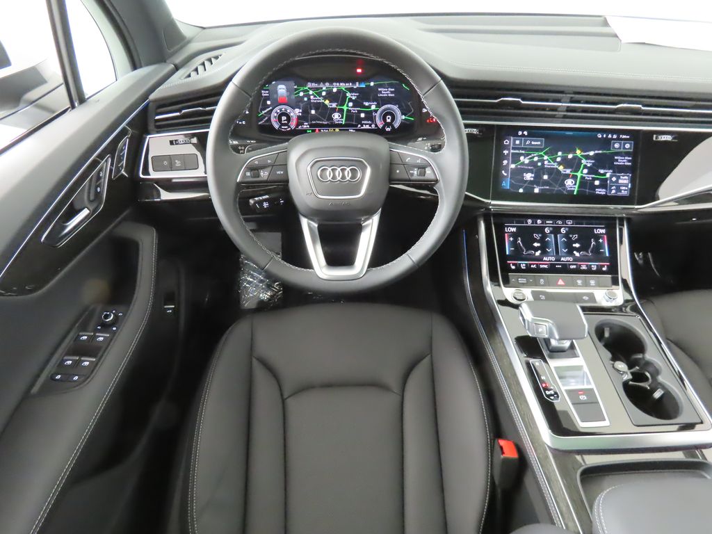 2025 Audi Q7  11