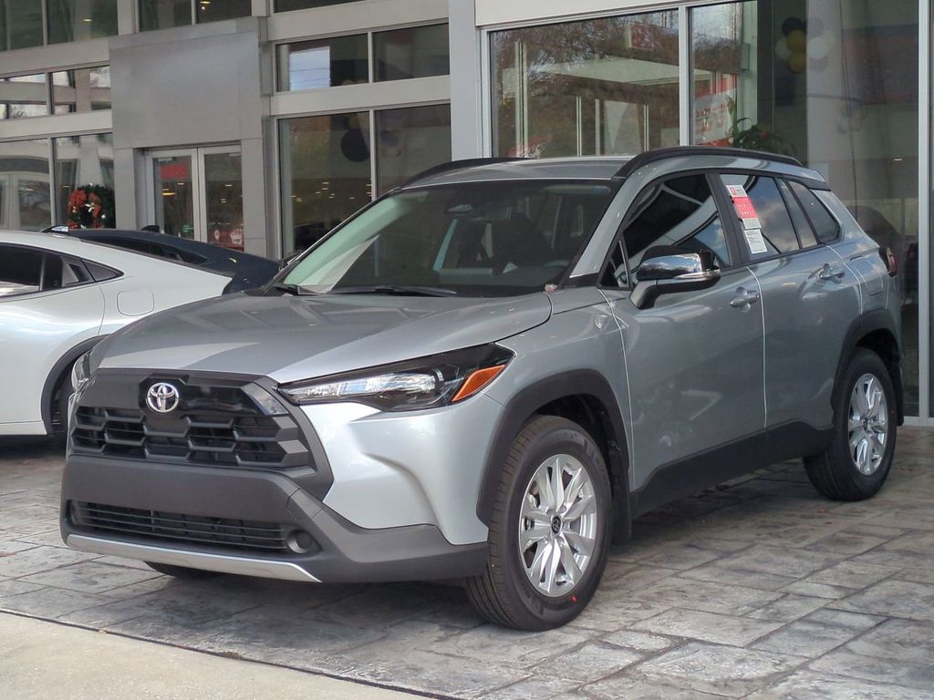 2026 Toyota Corolla Cross LE FWD