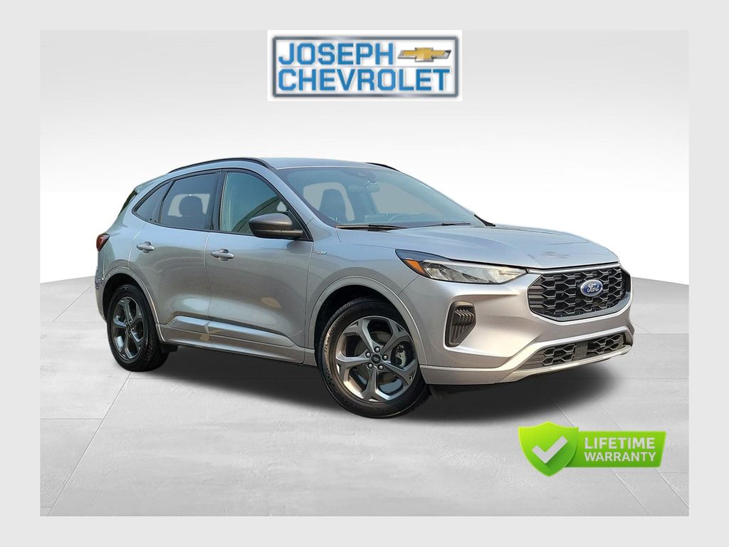 Silver Metallic 2024 Ford Escape SUV / Crossover Front-Wheel Drive 8-Speed Automatic