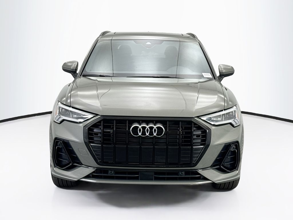 Thumbnail: 2025 Audi Q3 - 2
