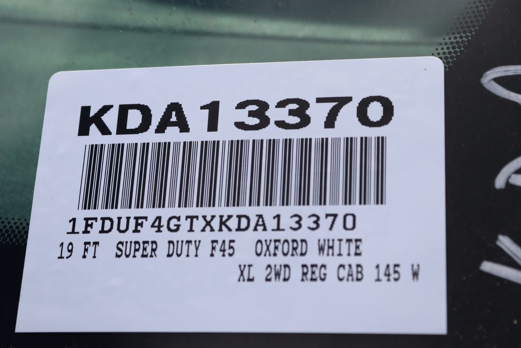 Thumbnail: 2019 Ford F-450 - 7