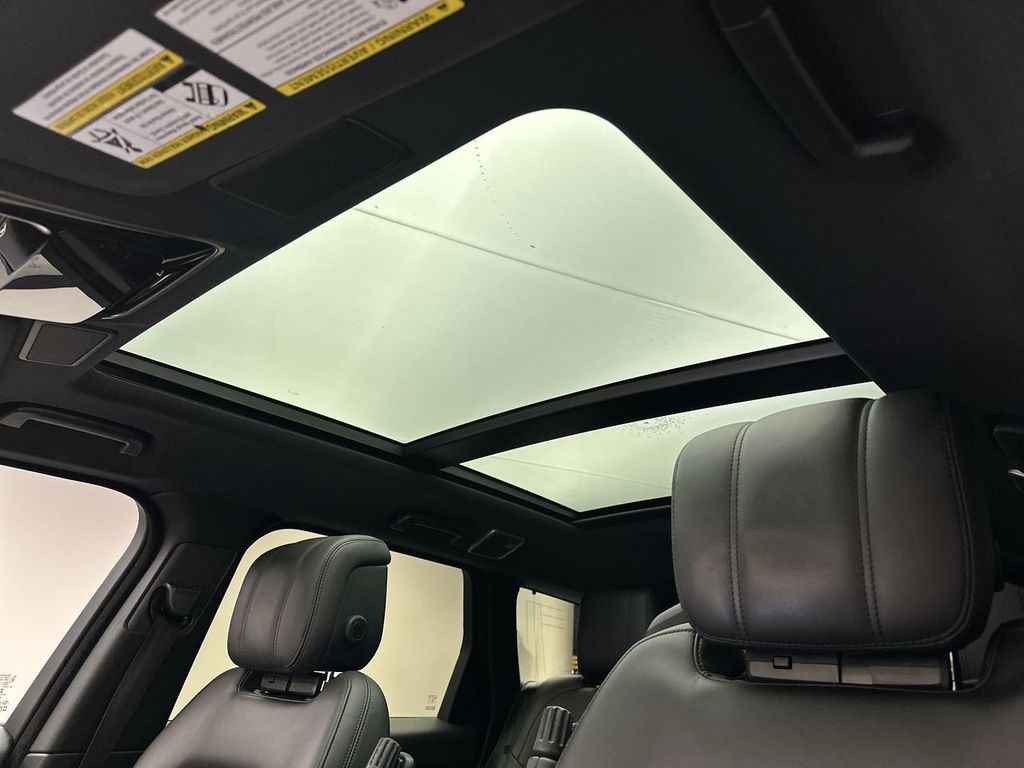 Thumbnail: 2021 Land Rover Range Rover Sport - 16