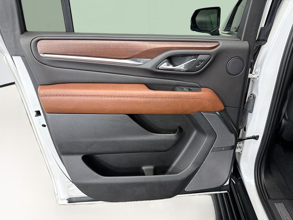 Thumbnail: 2023 GMC Yukon XL - 26