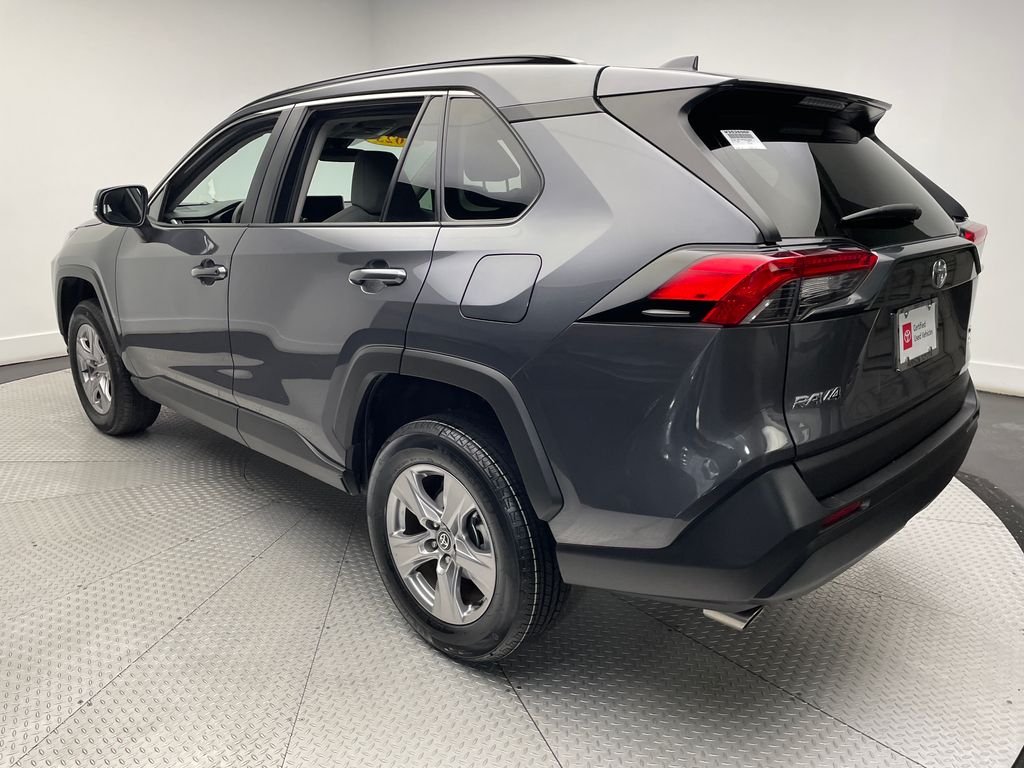 2023 Toyota RAV4 XLE 7