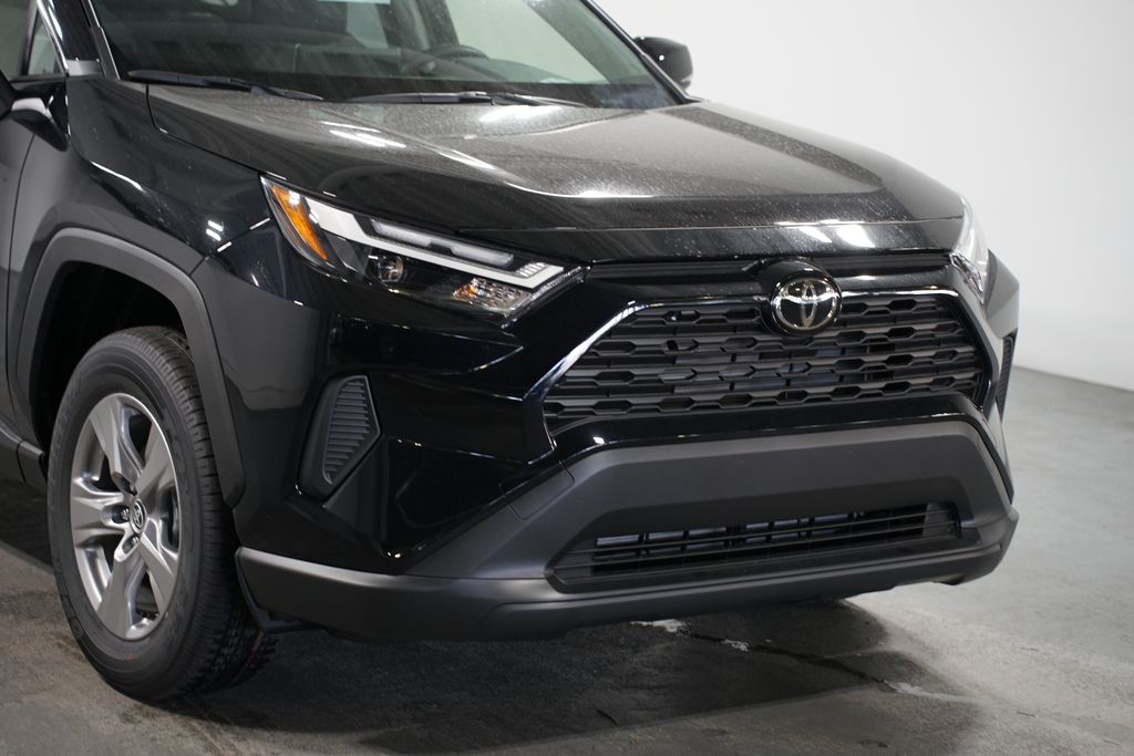 Thumbnail: 2025 Toyota RAV4 - 4