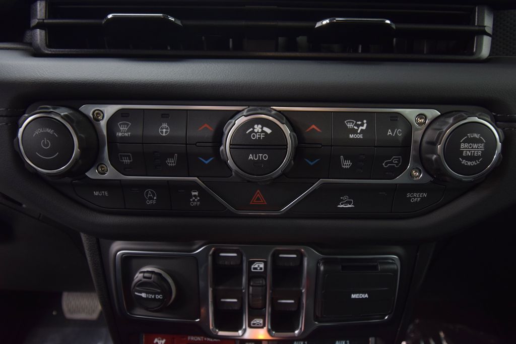 new 2026 Jeep Gladiator car, priced at $53,725