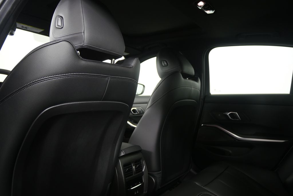 Thumbnail: 2026 BMW 3 Series - 17