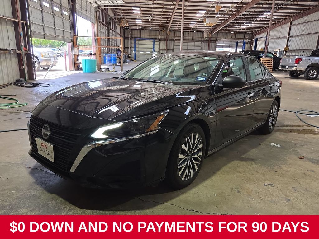 Black 2025 Nissan Altima Sedan Front-Wheel Drive Continuously Variable Transmission