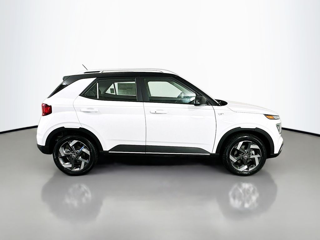 Thumbnail: 2026 Hyundai Venue - 4