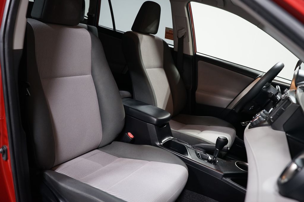 Thumbnail: 2014 Toyota RAV4 - 23