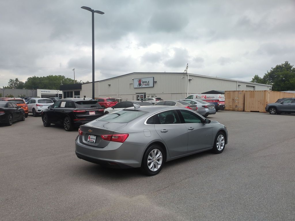2024 Chevrolet Malibu LT