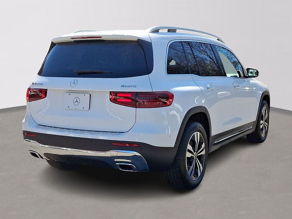 Thumbnail: 2025 Mercedes-Benz GLB - 3