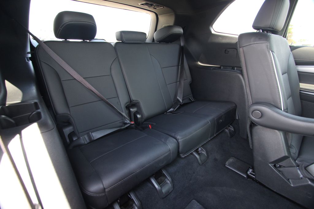 Used 2025 Buick Enclave SUV