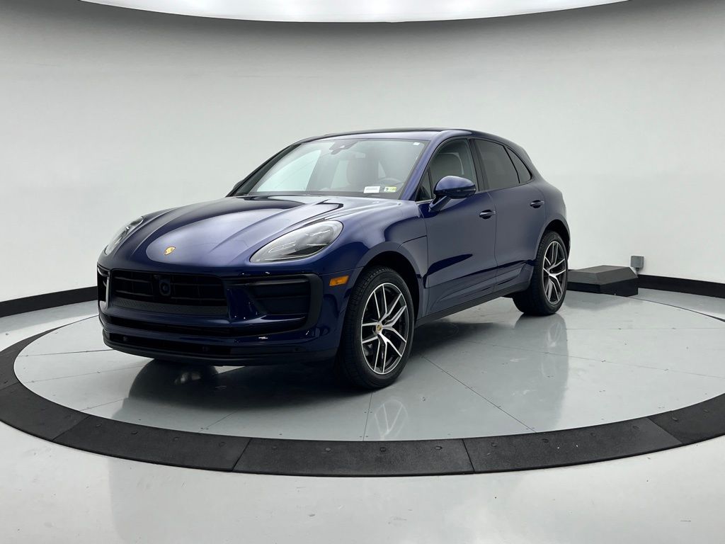 2025 Porsche Macan  -
                  Chantilly, VA