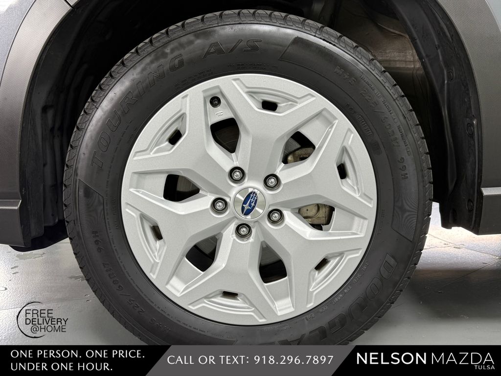 Used 2024 Gray Subaru Base image 13