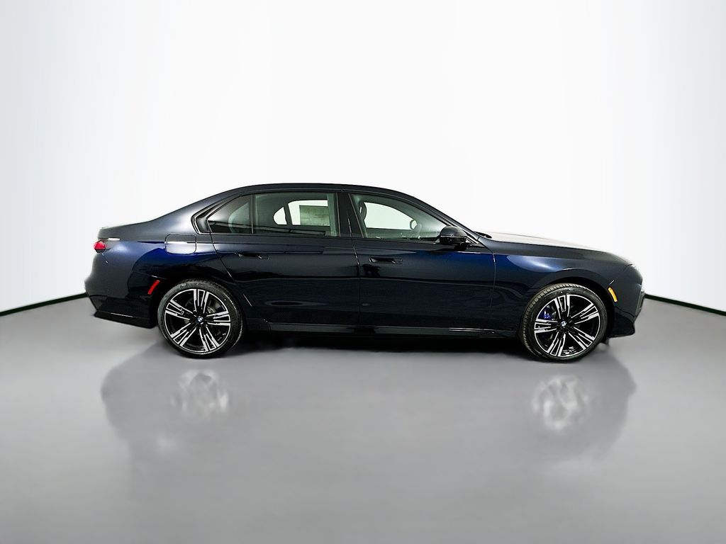 Thumbnail: 2026 BMW 7 Series - 4