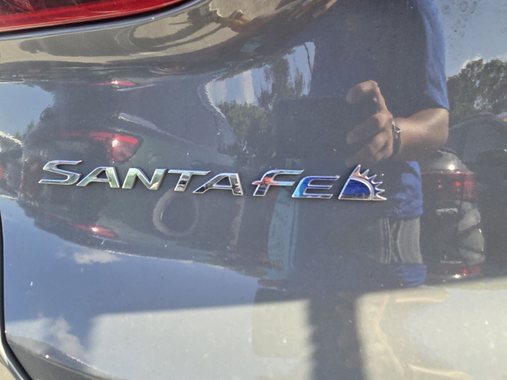 2023 Hyundai Santa Fe - $22,599