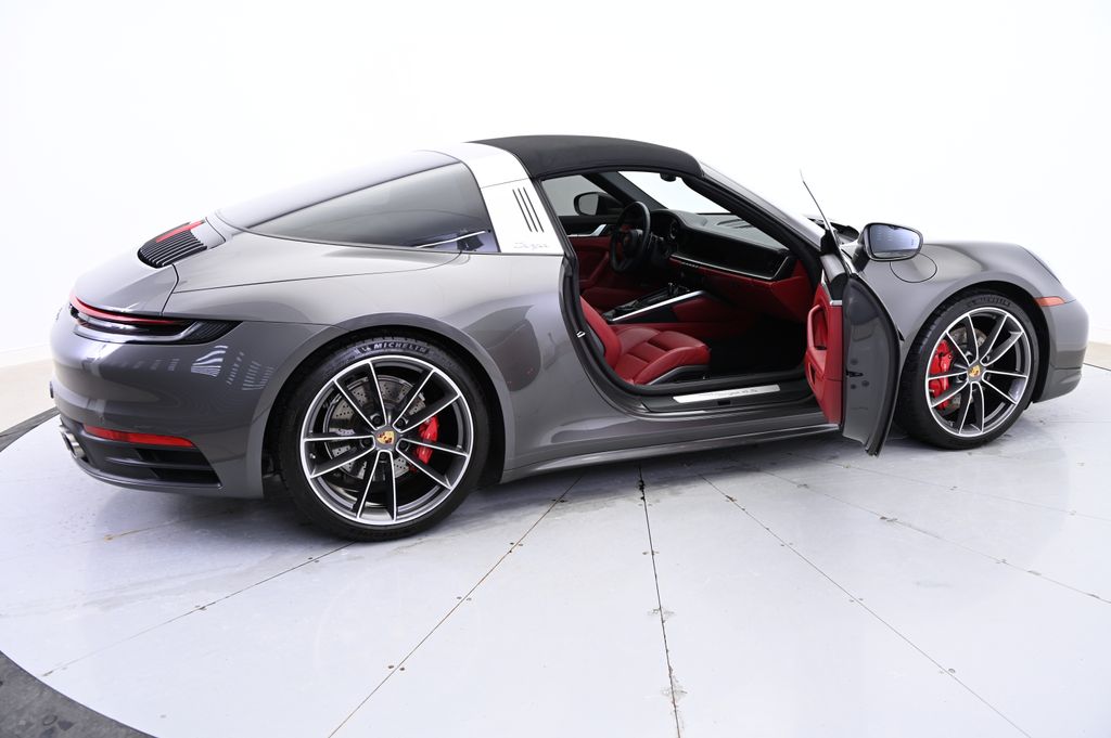 2021 Porsche 911 Targa 4S 16